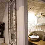 Trulli Donna Isabella Bed & Breakfast 4*