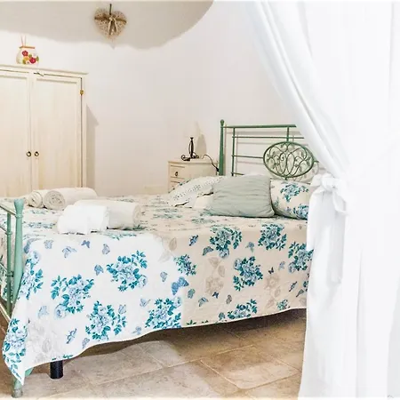 Trulli Donna Isabella Bed & Breakfast Locorotondo