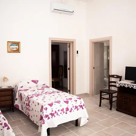 Trulli Donna Isabella Bed & Breakfast Locorotondo