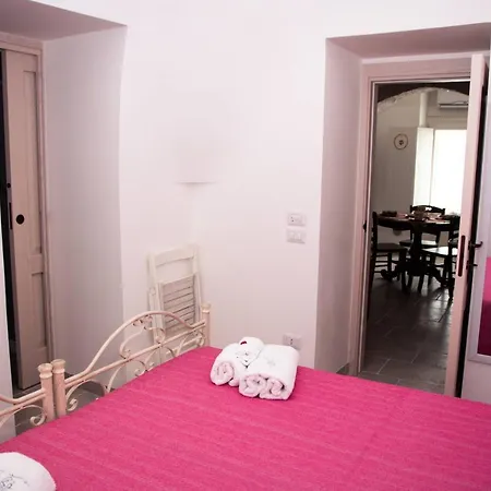 Bed & Breakfast Trulli Donna Isabella 3*