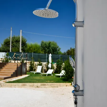 Trulli Donna Isabella Bed & Breakfast 3*