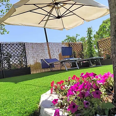 Trulli Donna Isabella Alojamento de Acomodação e Pequeno-almoço 4*