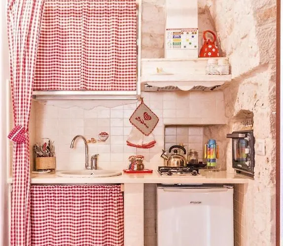 Trulli Donna Isabella Bed and breakfast 4*